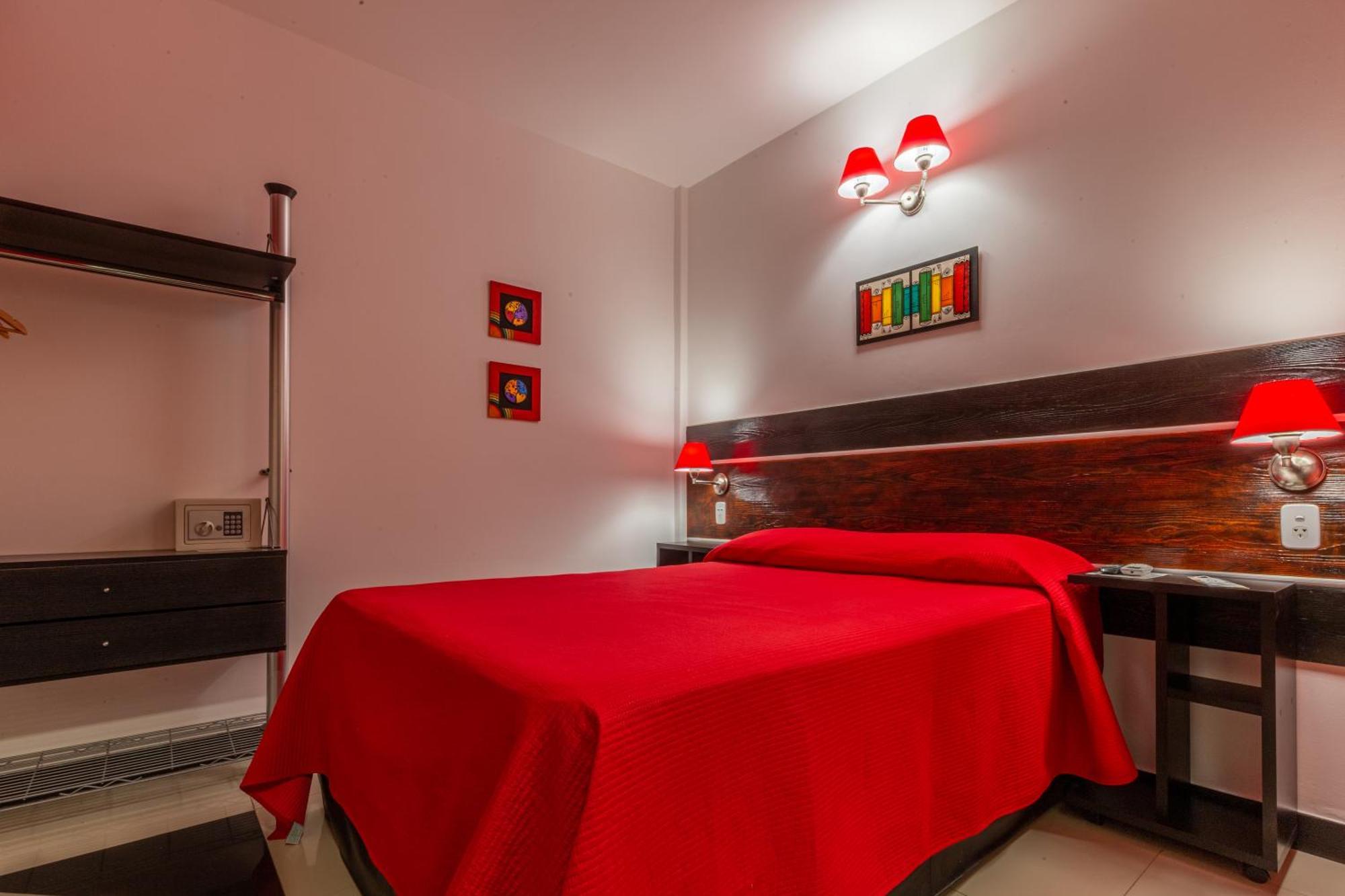 Hotel Calimera Santa Teresita Exteriör bild